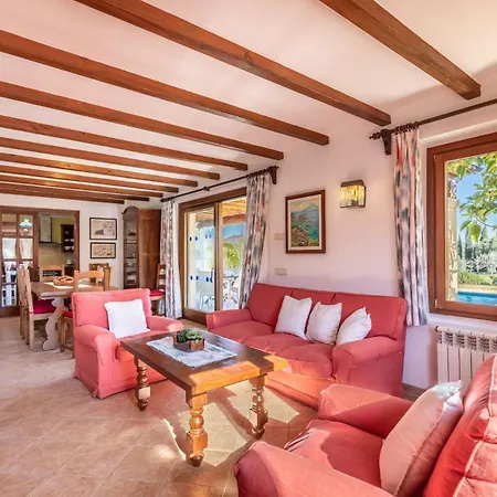 Lolivar Cánaves By Vintage Travel Pollença