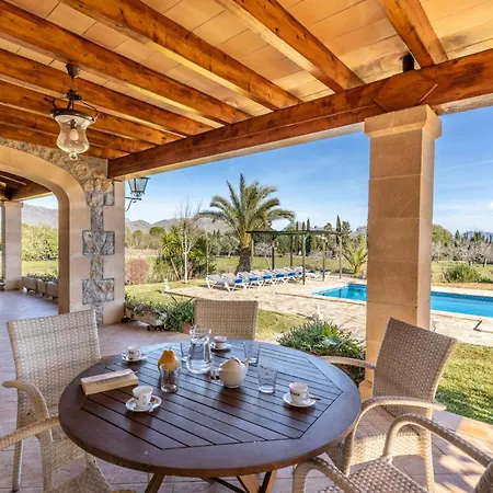Villa Lolivar Canaves